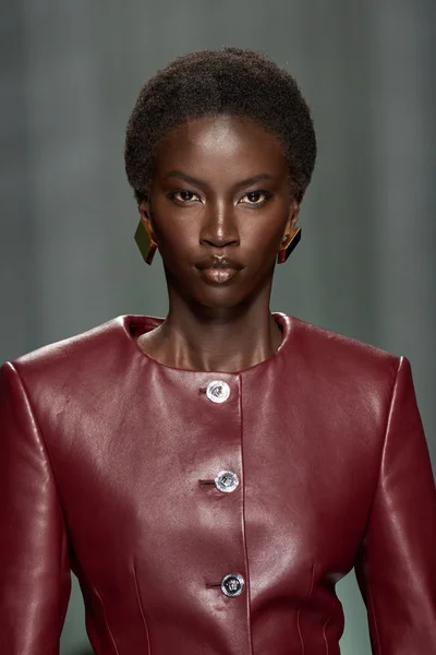 Look 38